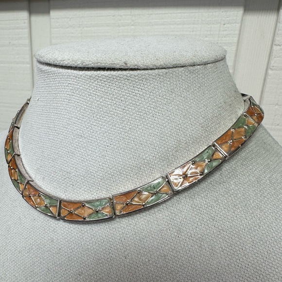Older enameled collar style necklace - Picture 4 of 4